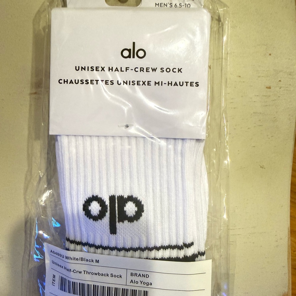 ALO Yoga White and Black Unisex Half-Crew Socks
